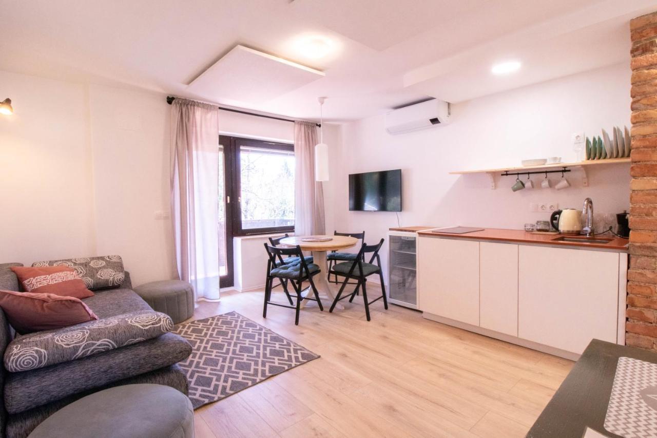 Garden Apartments Блед Екстериор снимка